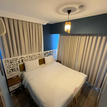 B&B Evland